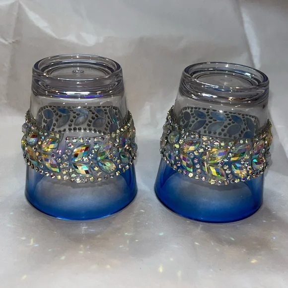 Hand Crafted Bling Embellished Plastic Shot Glasses Set of 2 - Picture 5 of 10